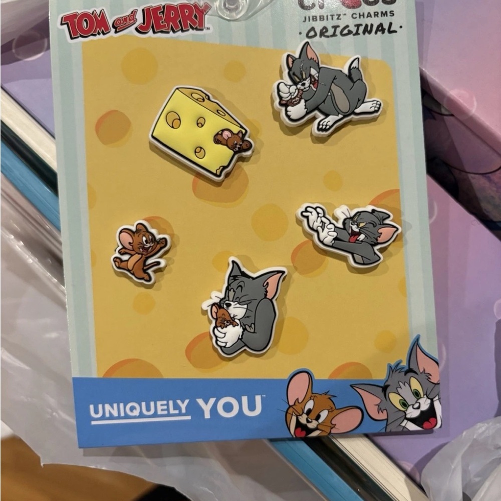 CROCS TOM AND JERRY 5‎ PACK JIBBITZ